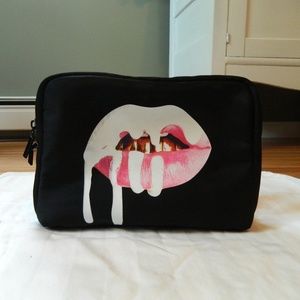 Kylie Jenner Makeup Bag